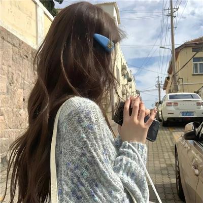 她藏起孕肚离婚,总裁全球疯找